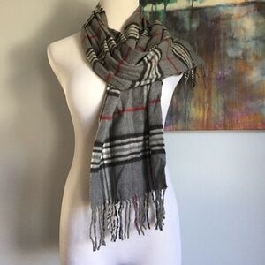 NEW! Gray Plaid Soft Scarf